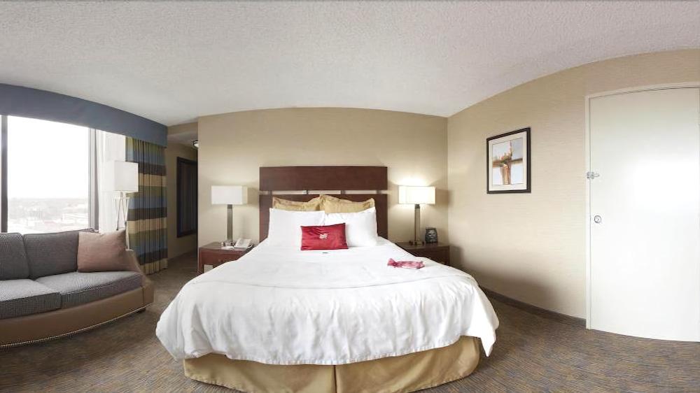 Doubletree By Hilton 4*